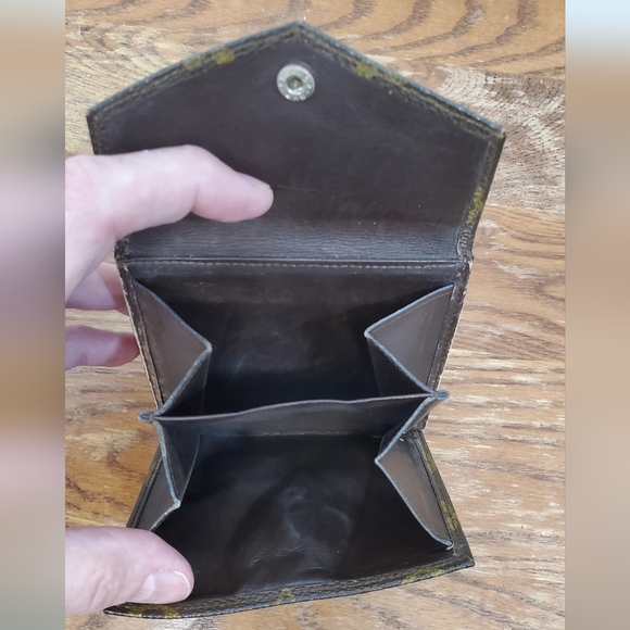 Louis Vuitton Compact Snap Wallet - Picture 4 of 14